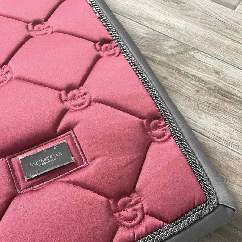 Dressage-Saddle-Pad-Dark-Bordeaux.