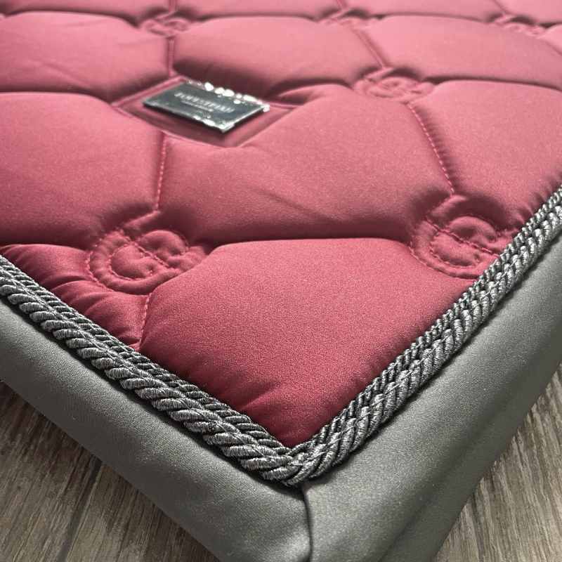 Dressage-Saddle-Pad-Dark-Bordeaux.