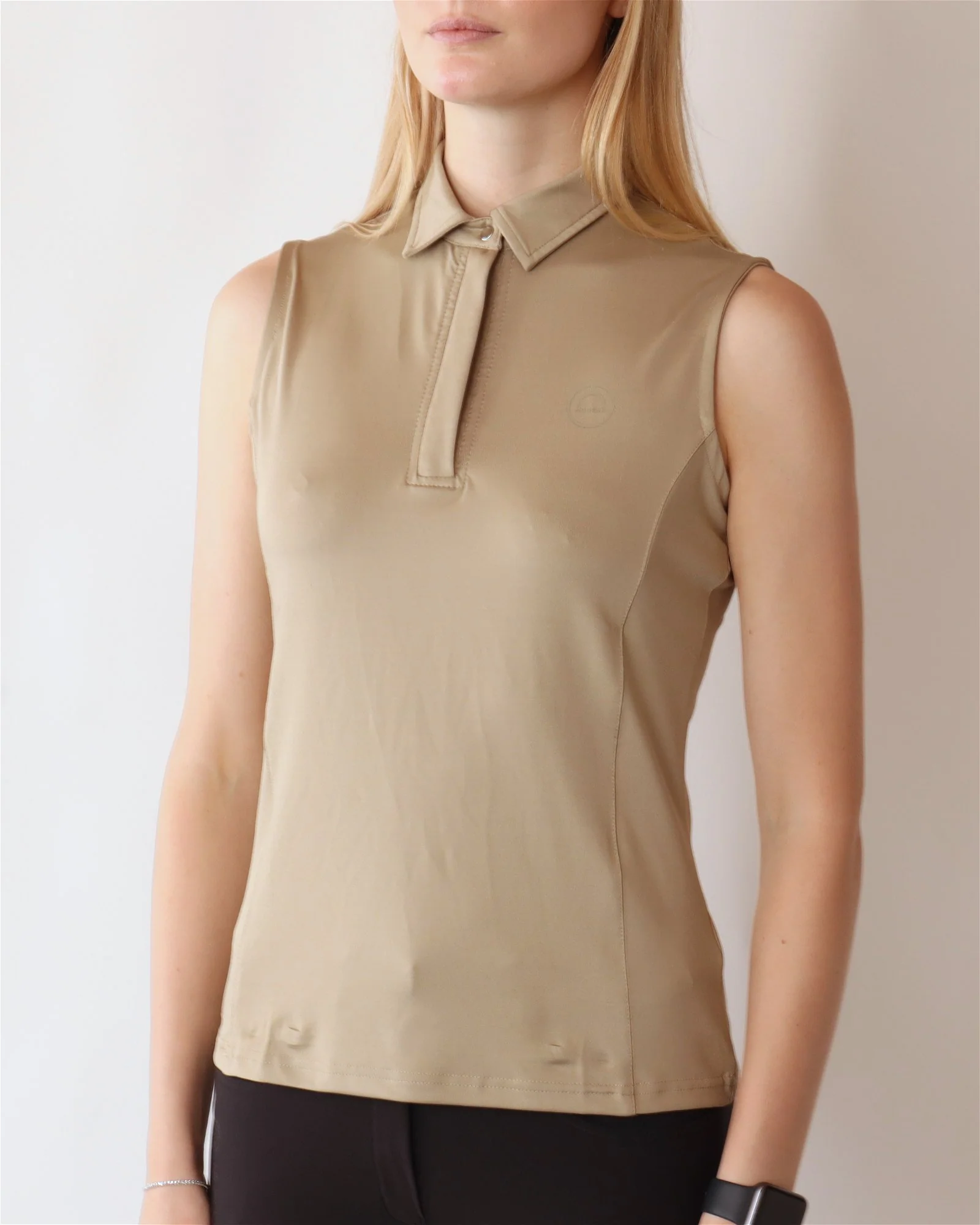 POLO FIONA SIN MANGAS BEIGE